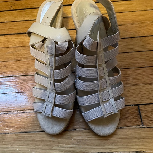 Aerosol open toe shoes - Picture 3 of 3